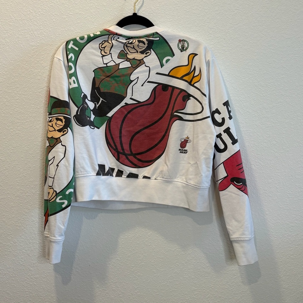 NBA Exclusive Cropped Sweatshirt Chicago Bulls Lakers Celtics Graphic Large - Picture 7 of 10